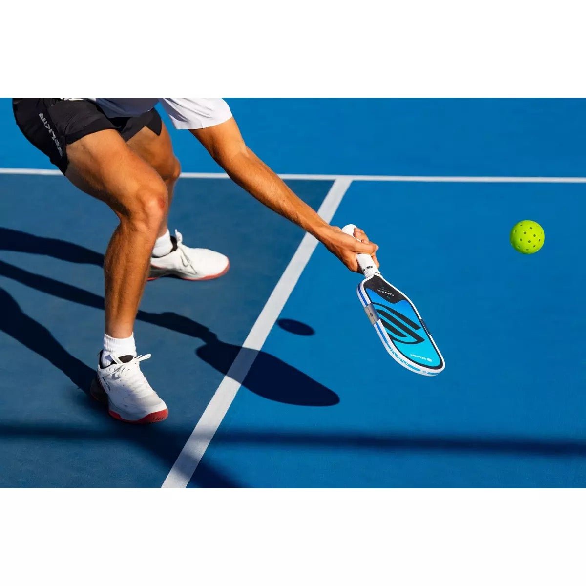 Selkirk OMNI Widebody Pickleball Paddle